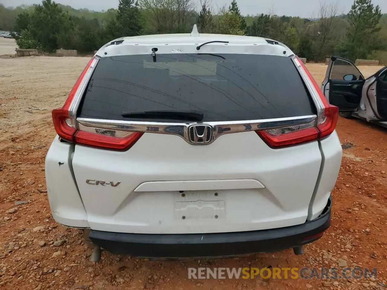 6 Photograph of a damaged car 7FARW1H5XKE019711 HONDA CRV 2019