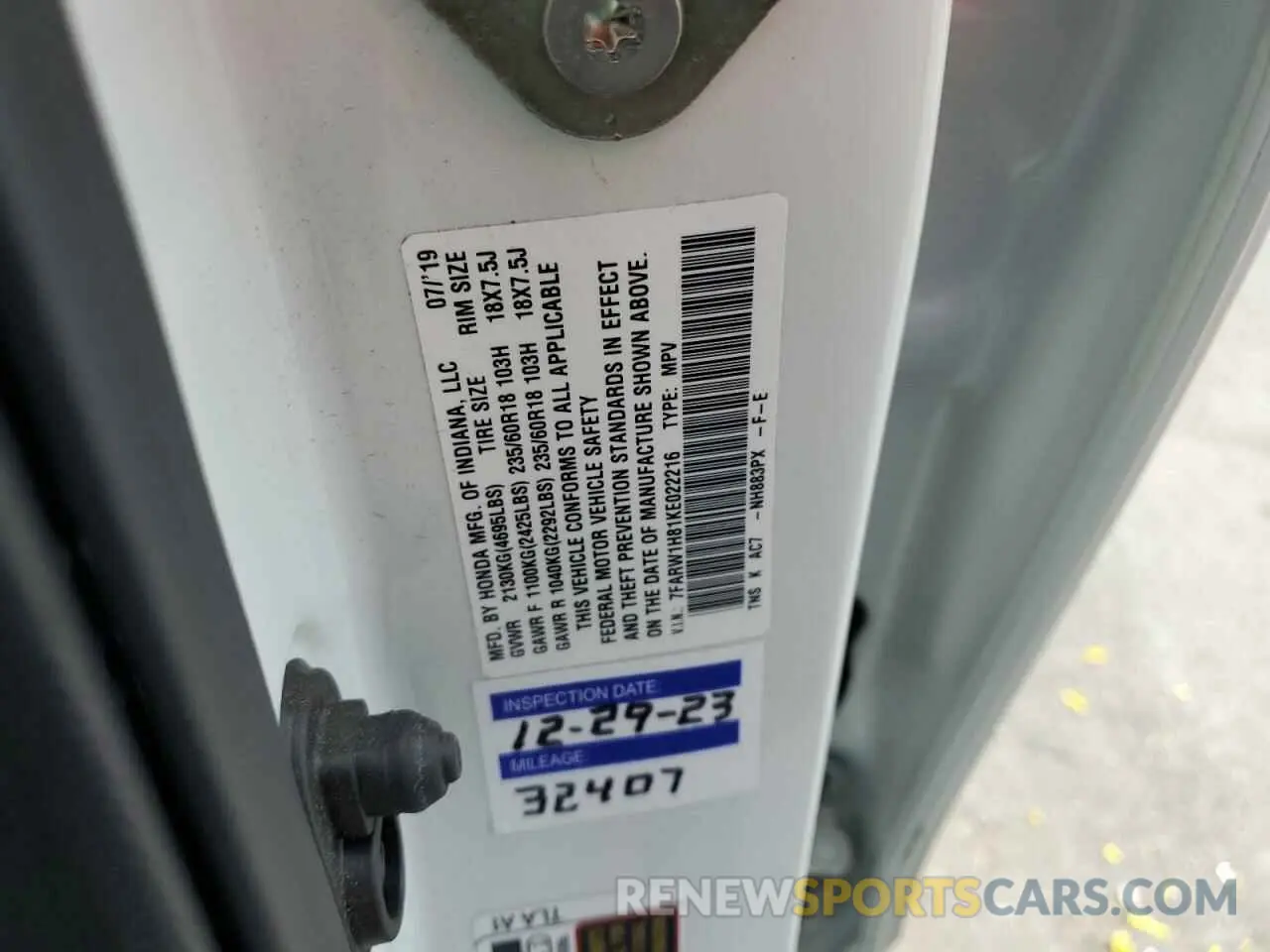 14 Photograph of a damaged car 7FARW1H81KE022216 HONDA CRV 2019