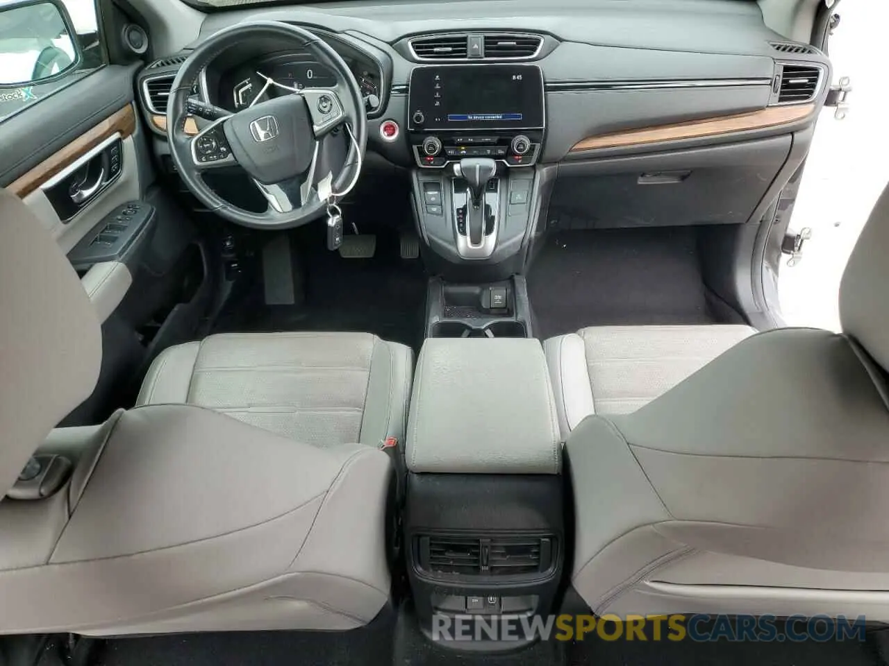 8 Photograph of a damaged car 7FARW1H84KE003336 HONDA CRV 2019