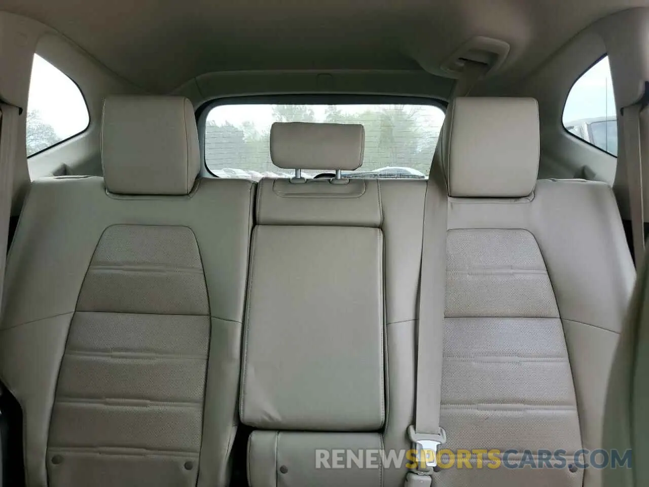 10 Photograph of a damaged car 7FARW1H87KE039473 HONDA CRV 2019