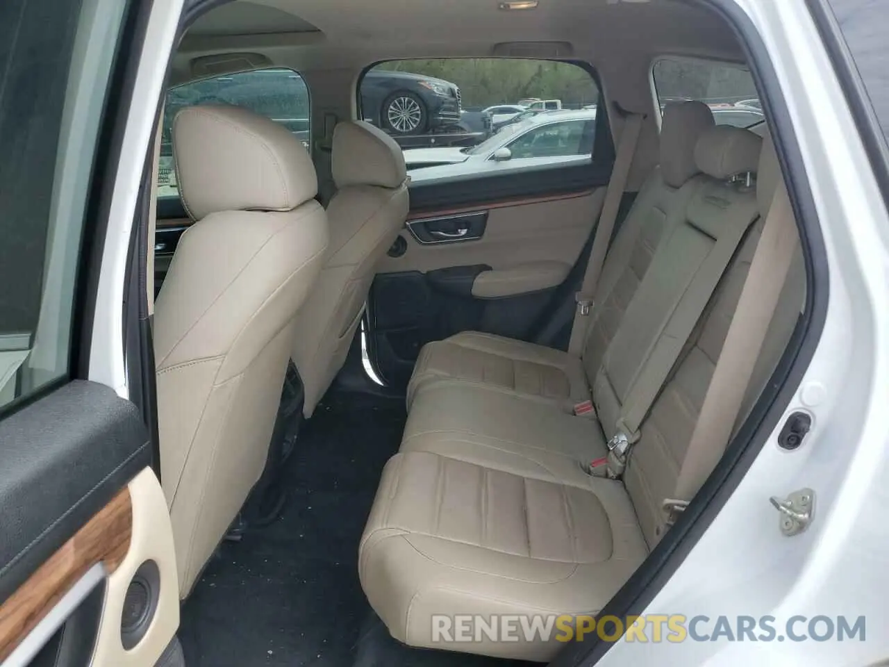 11 Photograph of a damaged car 7FARW1H87KE039473 HONDA CRV 2019