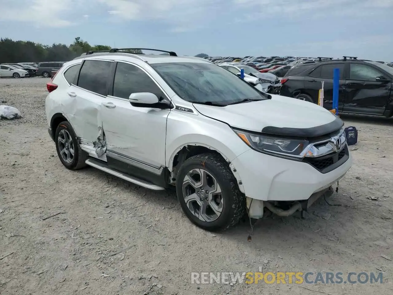 4 Photograph of a damaged car 7FARW1H87KE039473 HONDA CRV 2019