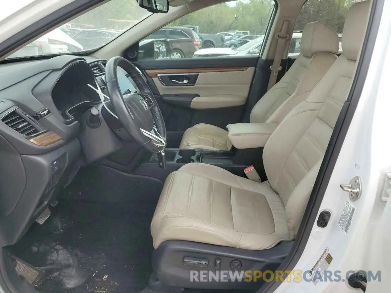 7 Photograph of a damaged car 7FARW1H87KE039473 HONDA CRV 2019