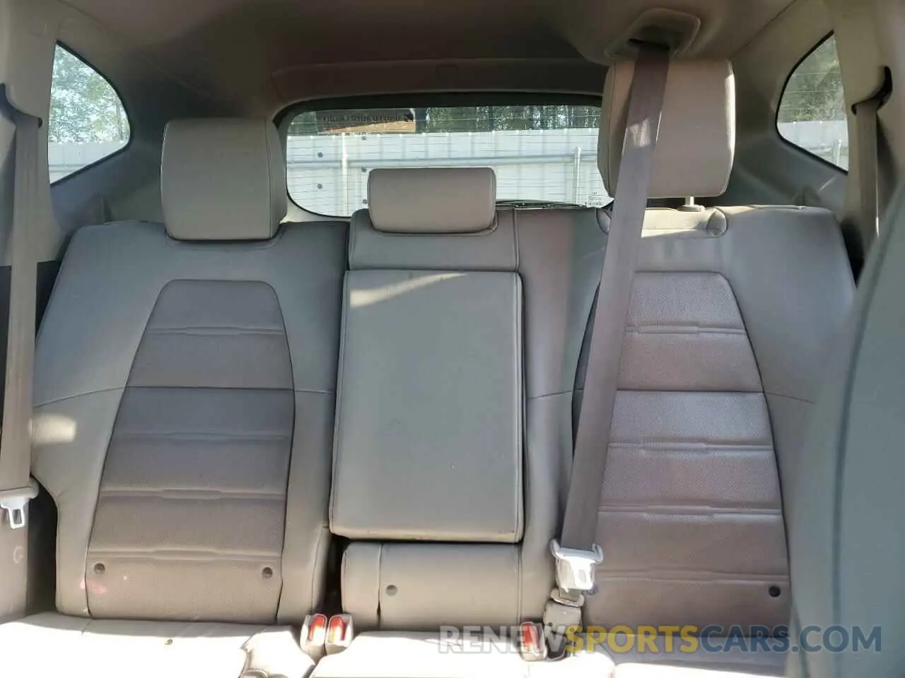 10 Photograph of a damaged car 7FARW1H97KE001010 HONDA CRV 2019