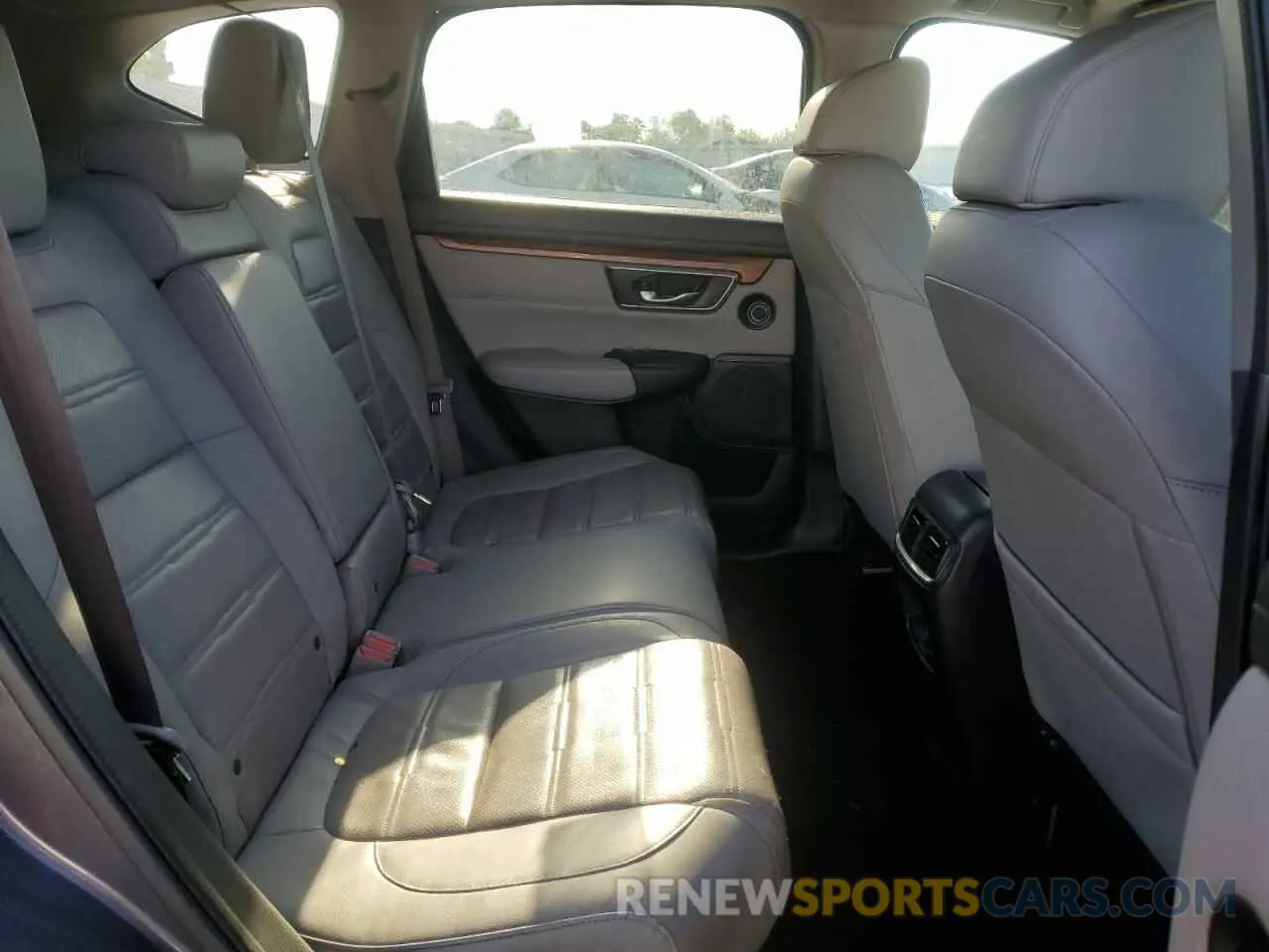 11 Photograph of a damaged car 7FARW1H97KE001010 HONDA CRV 2019