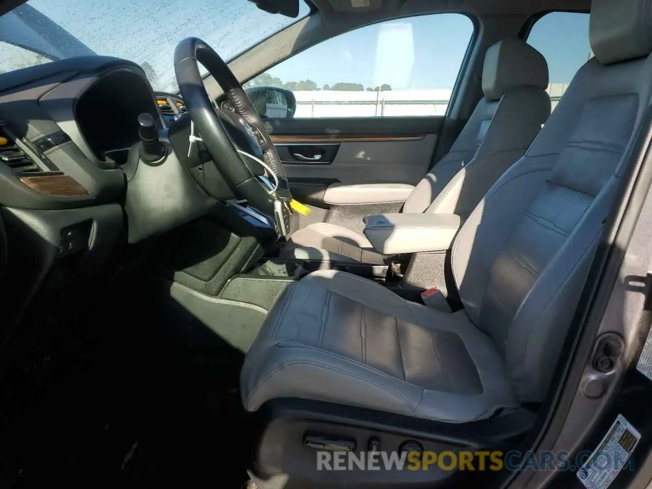 7 Photograph of a damaged car 7FARW1H97KE001010 HONDA CRV 2019