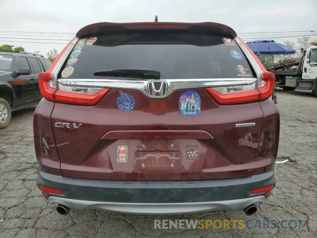 6 Photograph of a damaged car 7FARW1H9XKE014219 HONDA CRV 2019