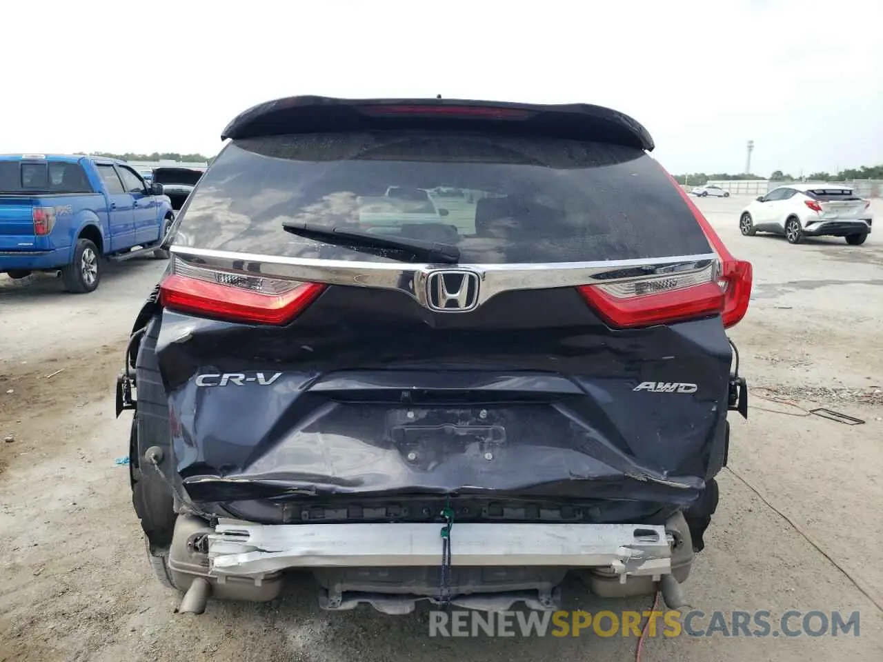 6 Photograph of a damaged car 7FARW2H50KE027452 HONDA CRV 2019