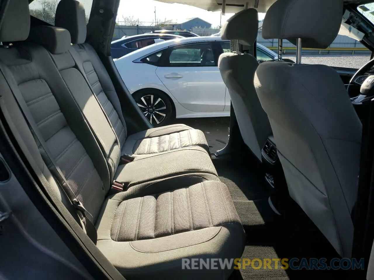 11 Photograph of a damaged car 7FARW2H51KE005380 HONDA CRV 2019
