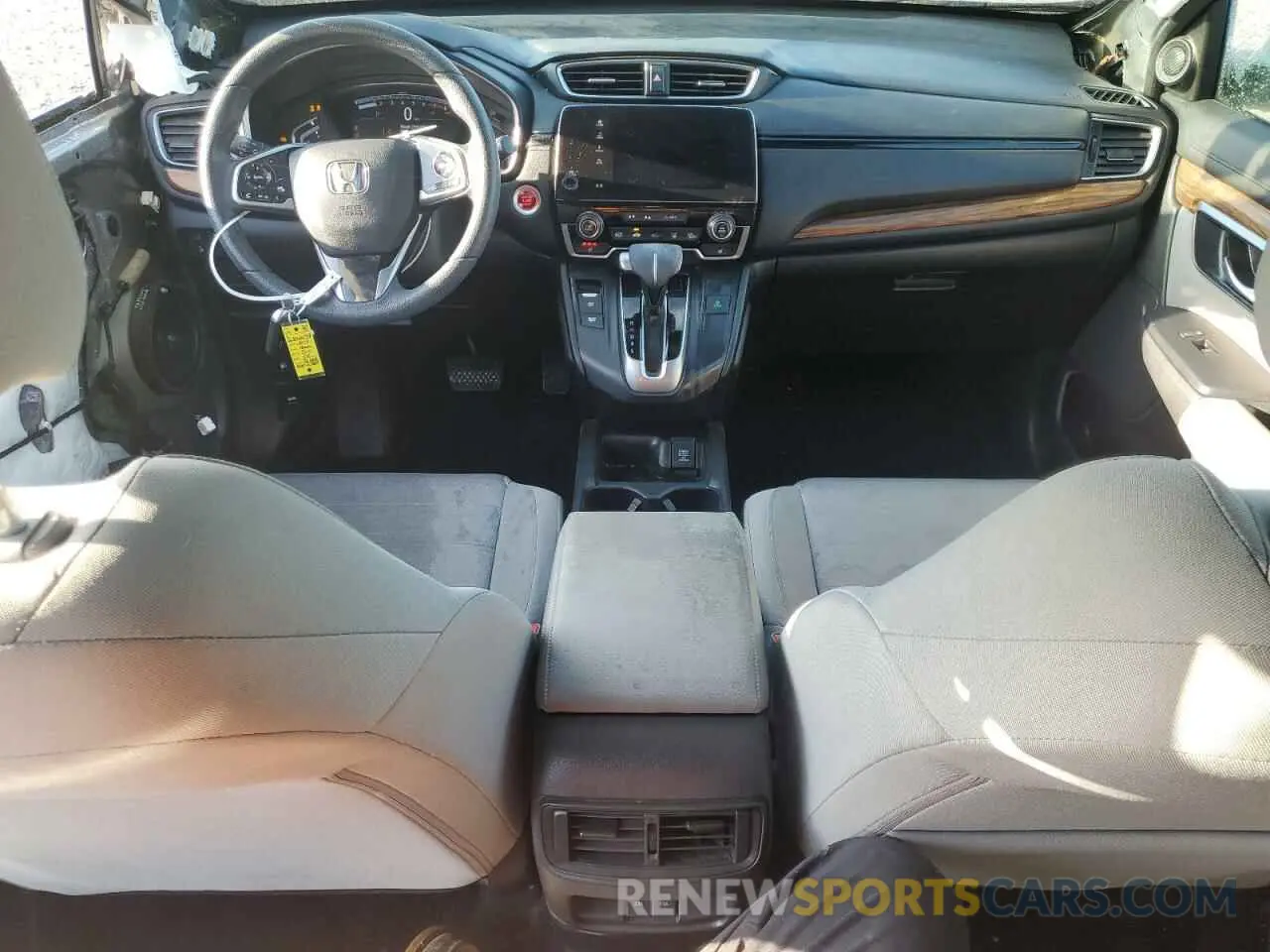 8 Photograph of a damaged car 7FARW2H51KE005380 HONDA CRV 2019