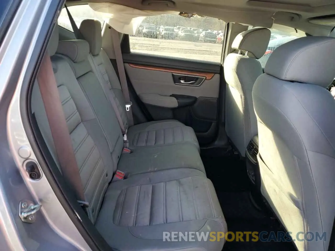11 Photograph of a damaged car 7FARW2H51KE046155 HONDA CRV 2019