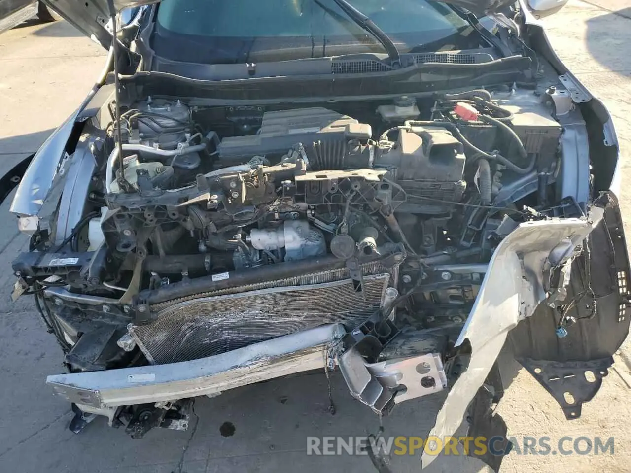 12 Photograph of a damaged car 7FARW2H51KE046155 HONDA CRV 2019