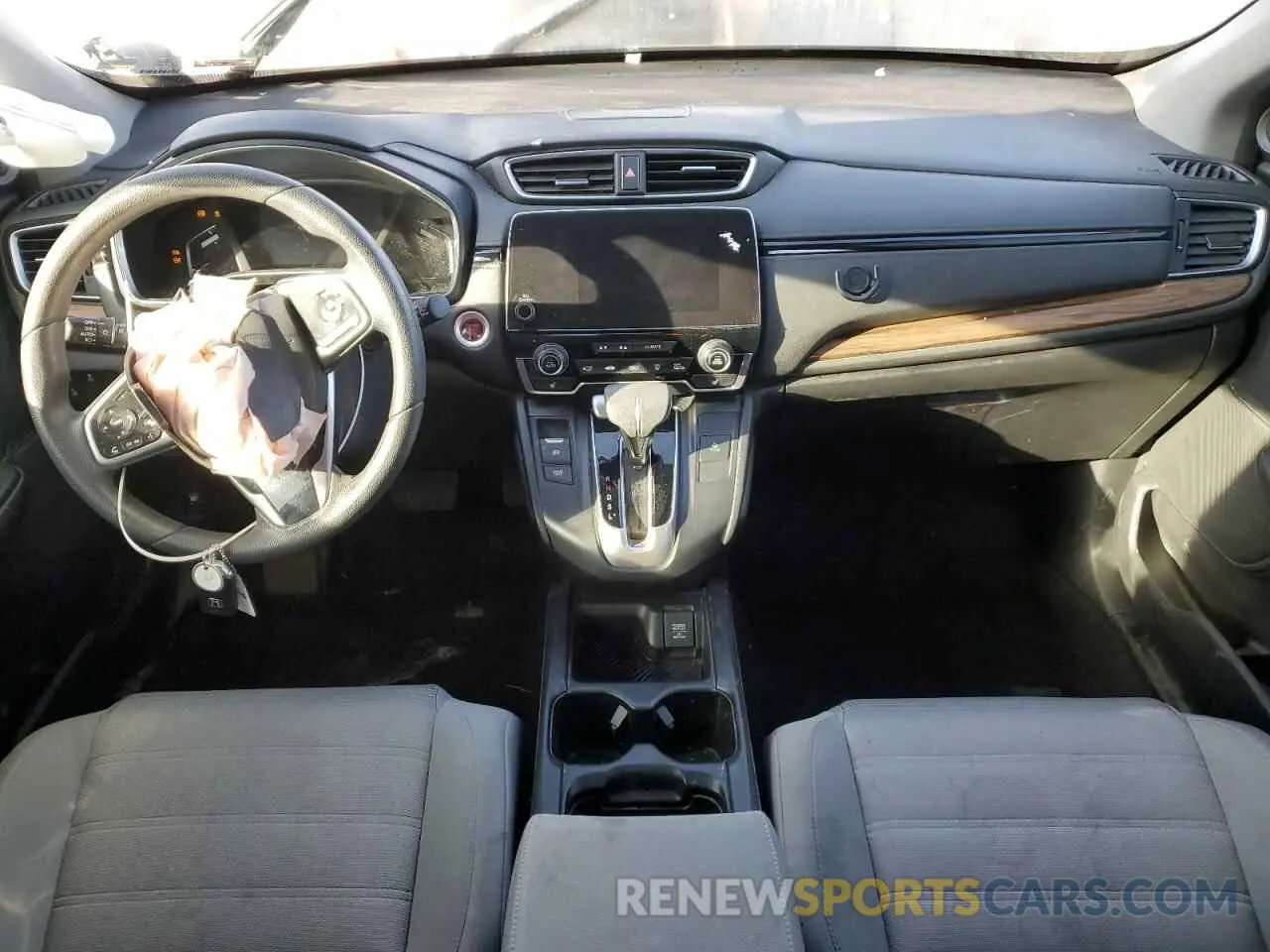 8 Photograph of a damaged car 7FARW2H51KE046155 HONDA CRV 2019
