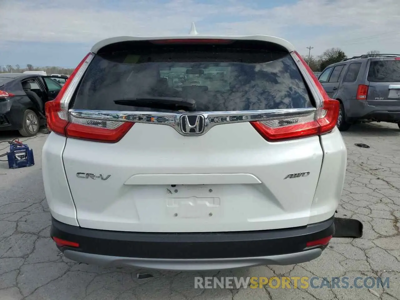 6 Photograph of a damaged car 7FARW2H52KE006859 HONDA CRV 2019