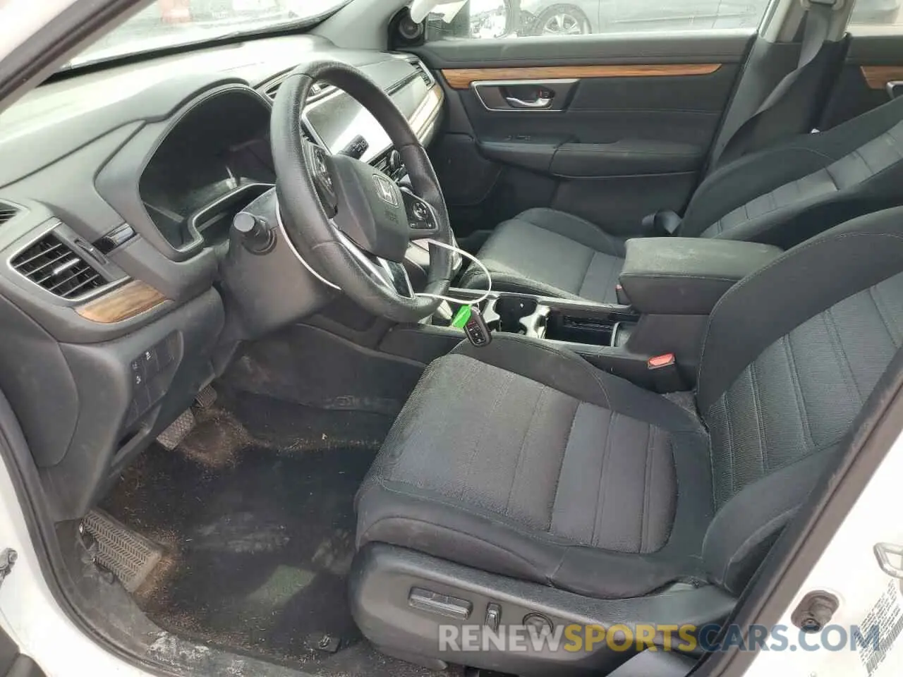 7 Photograph of a damaged car 7FARW2H52KE006859 HONDA CRV 2019