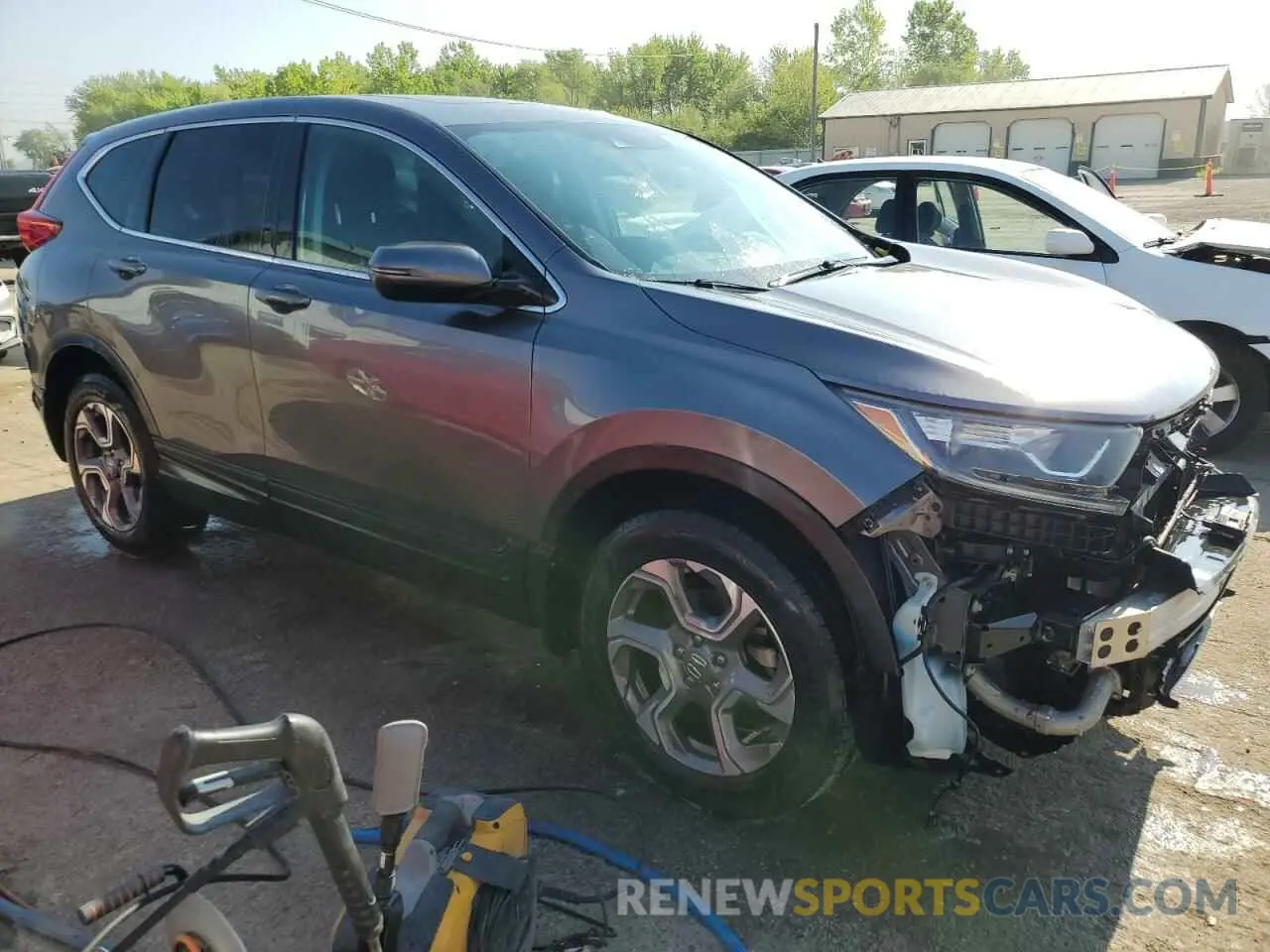 4 Photograph of a damaged car 7FARW2H56KE018500 HONDA CRV 2019