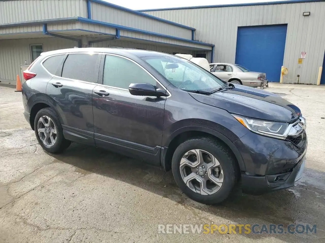 4 Photograph of a damaged car 7FARW2H57KE027142 HONDA CRV 2019