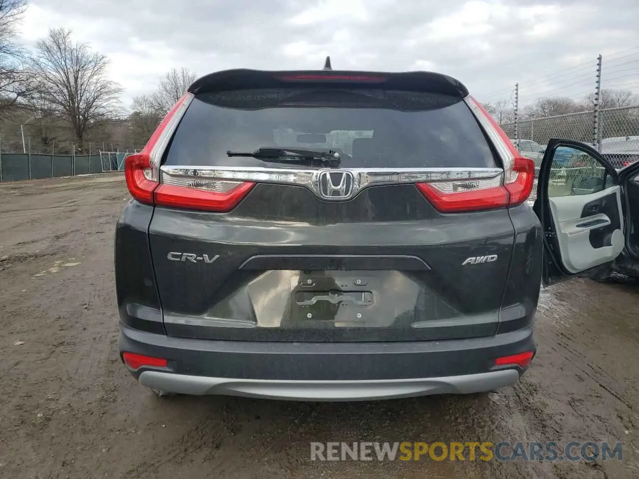 6 Photograph of a damaged car 7FARW2H80KE020088 HONDA CRV 2019