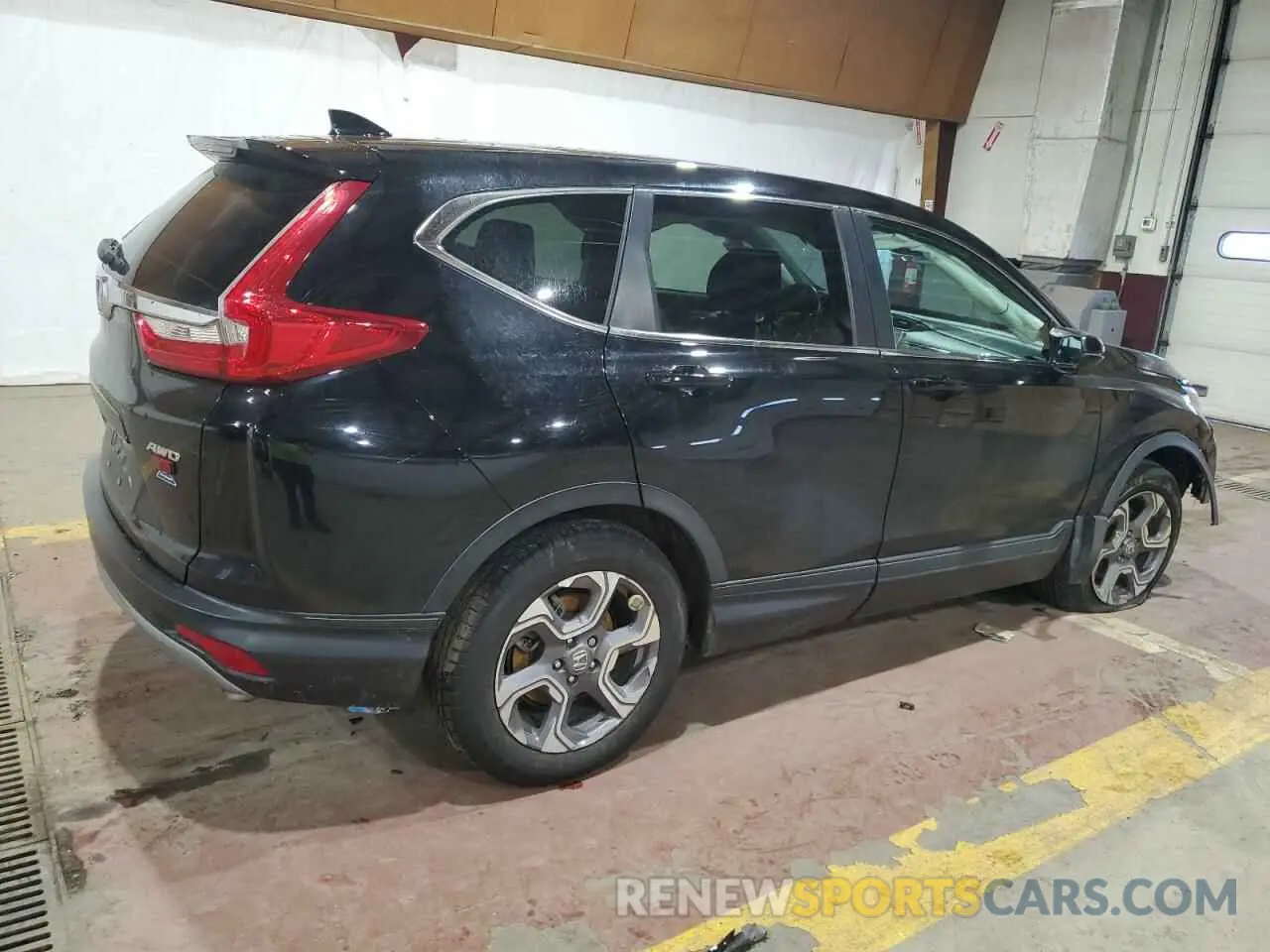 3 Photograph of a damaged car 7FARW2H81KE023078 HONDA CRV 2019