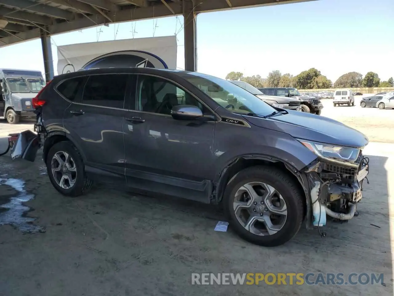 4 Фотография поврежденного автомобиля 7FARW2H81KE042990 HONDA CRV 2019