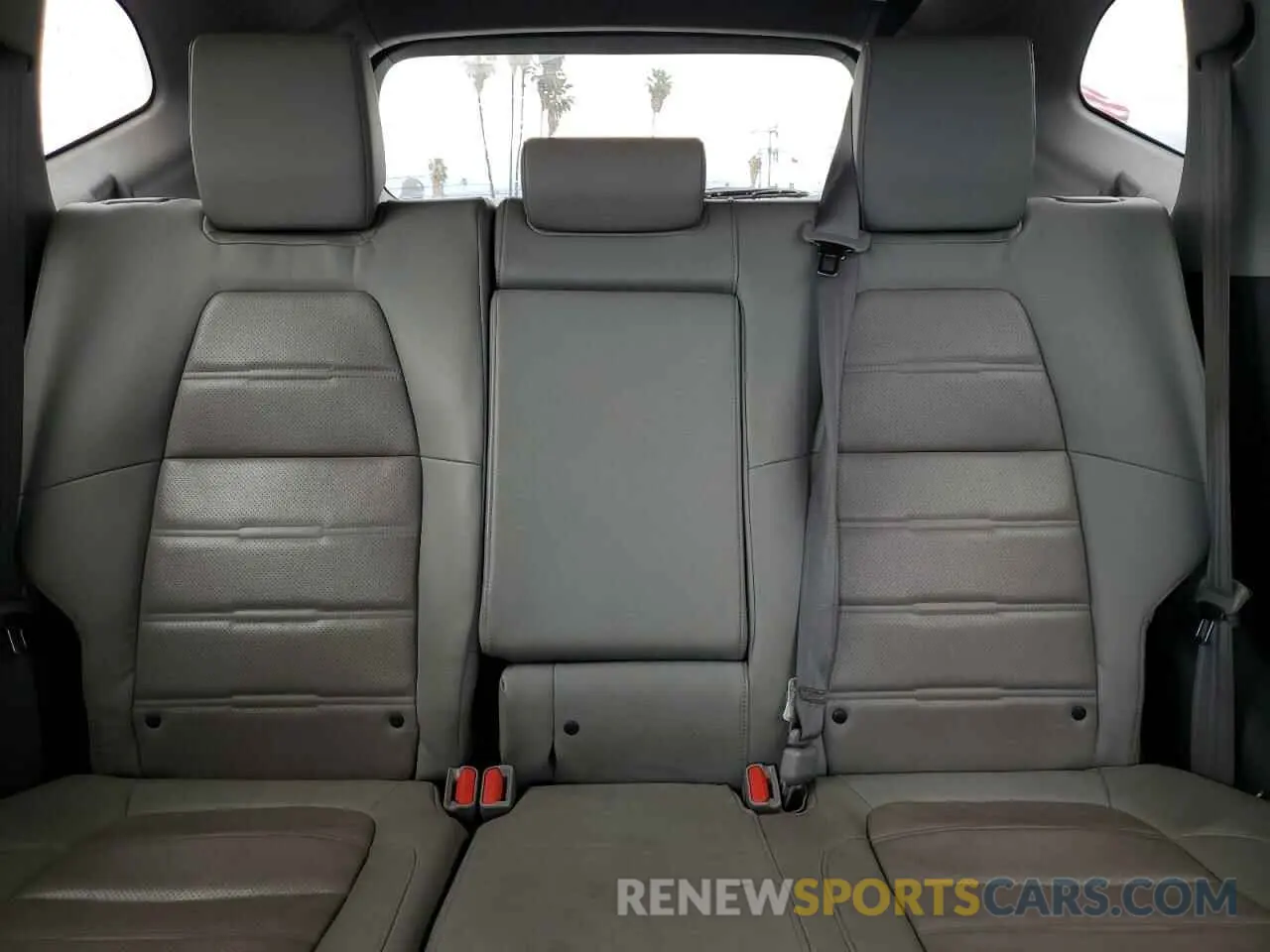 10 Photograph of a damaged car 7FARW2H83KE000837 HONDA CRV 2019