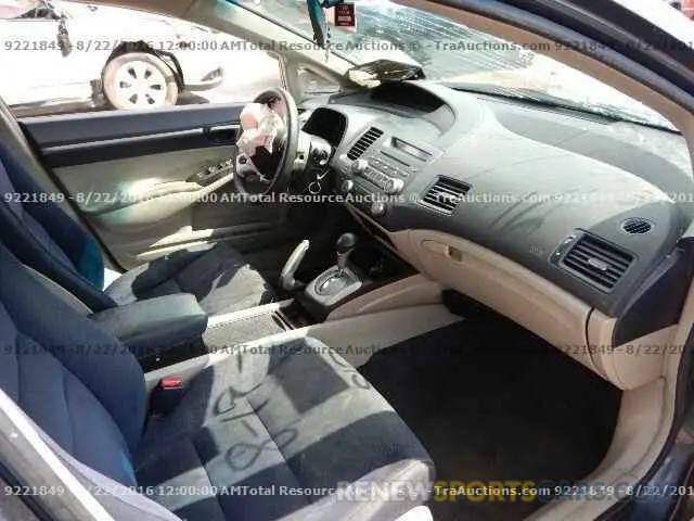 5 Photograph of a damaged car 7FARW2H84KE015685 HONDA CRV 2019