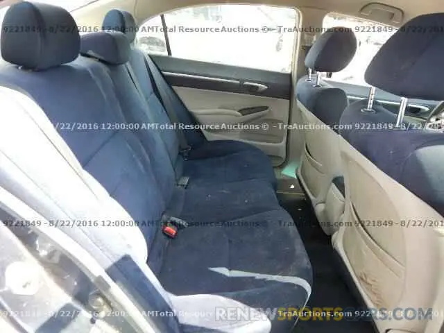 6 Photograph of a damaged car 7FARW2H84KE015685 HONDA CRV 2019