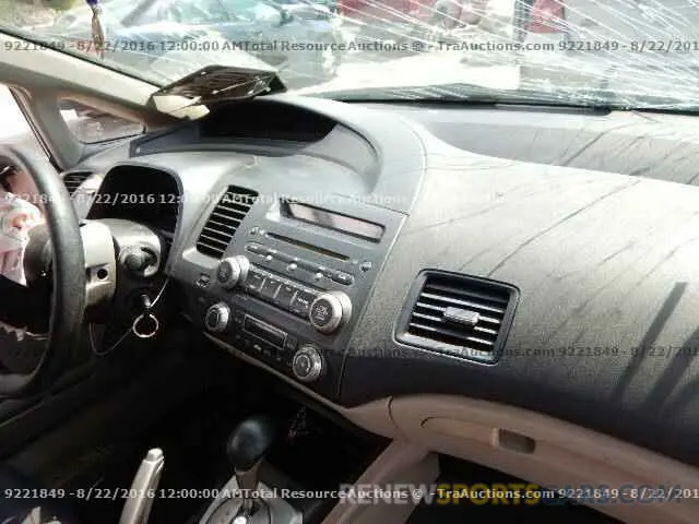 9 Photograph of a damaged car 7FARW2H84KE015685 HONDA CRV 2019