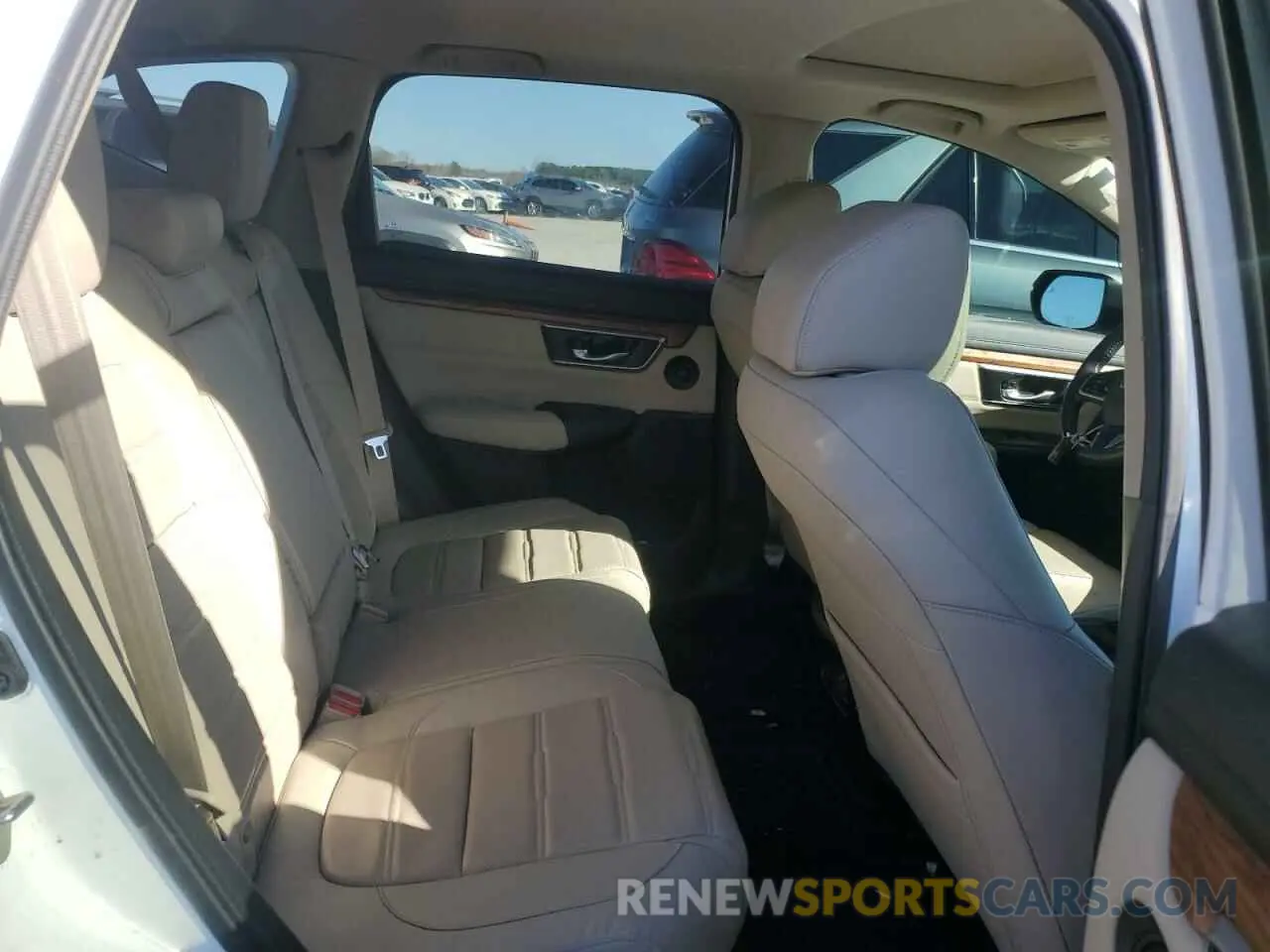 11 Фотография поврежденного автомобиля 7FARW2H85KE026663 HONDA CRV 2019