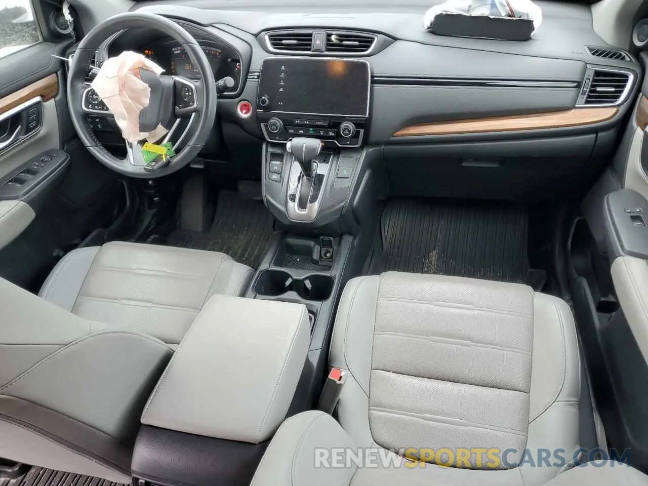 8 Photograph of a damaged car 7FARW2H86KE022069 HONDA CRV 2019