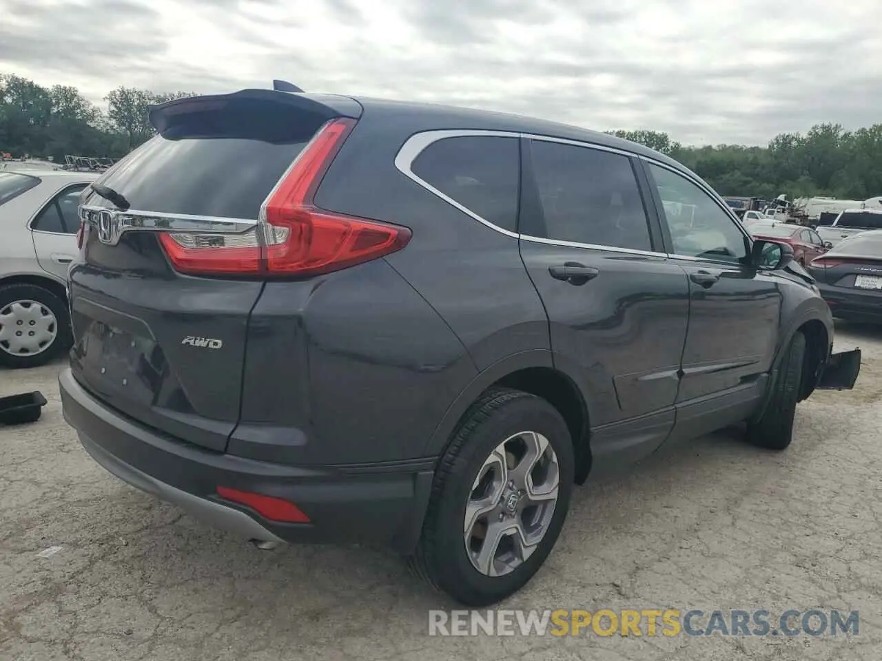 3 Photograph of a damaged car 7FARW2H86KE059915 HONDA CRV 2019