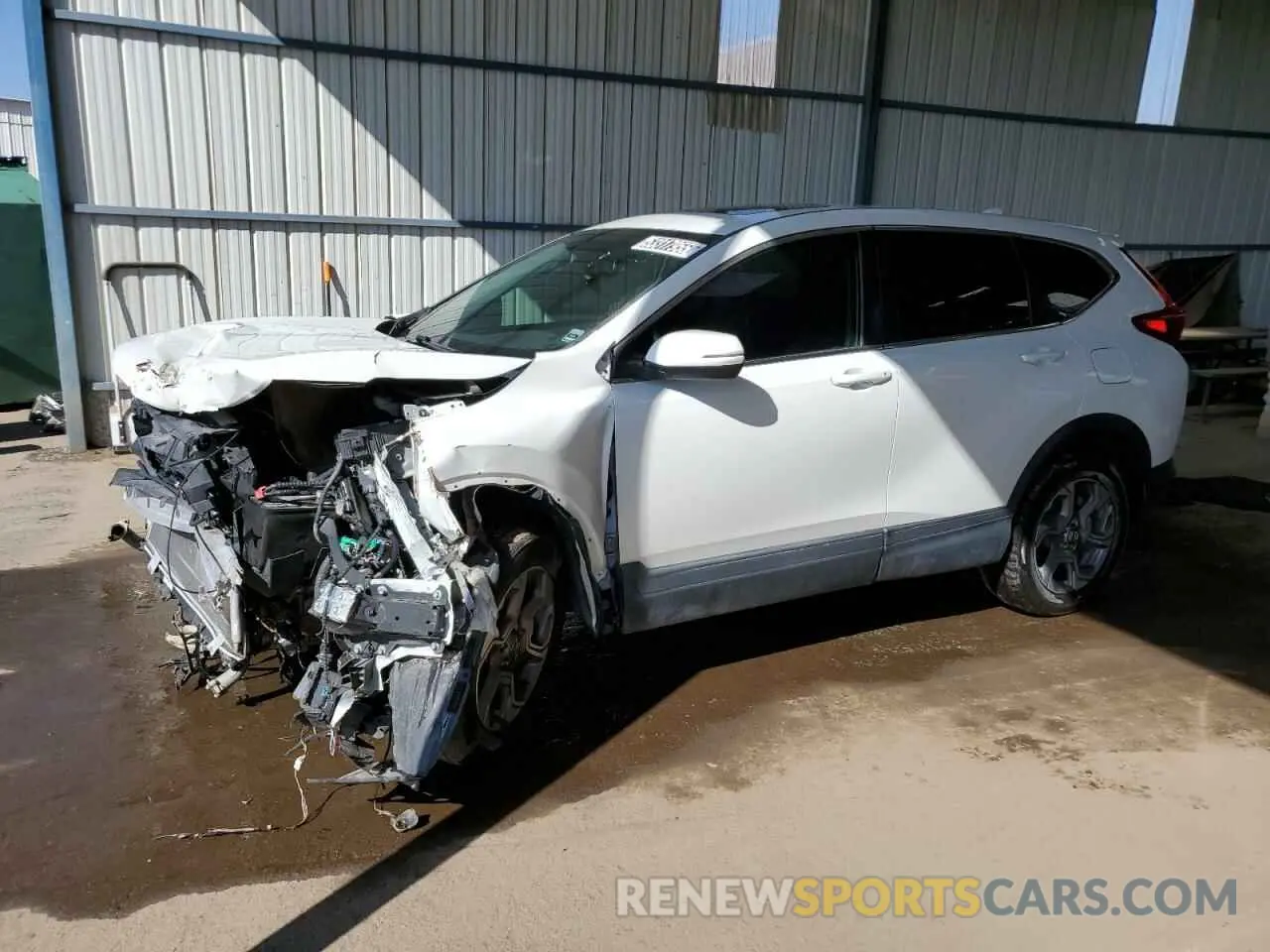 1 Photograph of a damaged car 7FARW2H86KE061891 HONDA CRV 2019