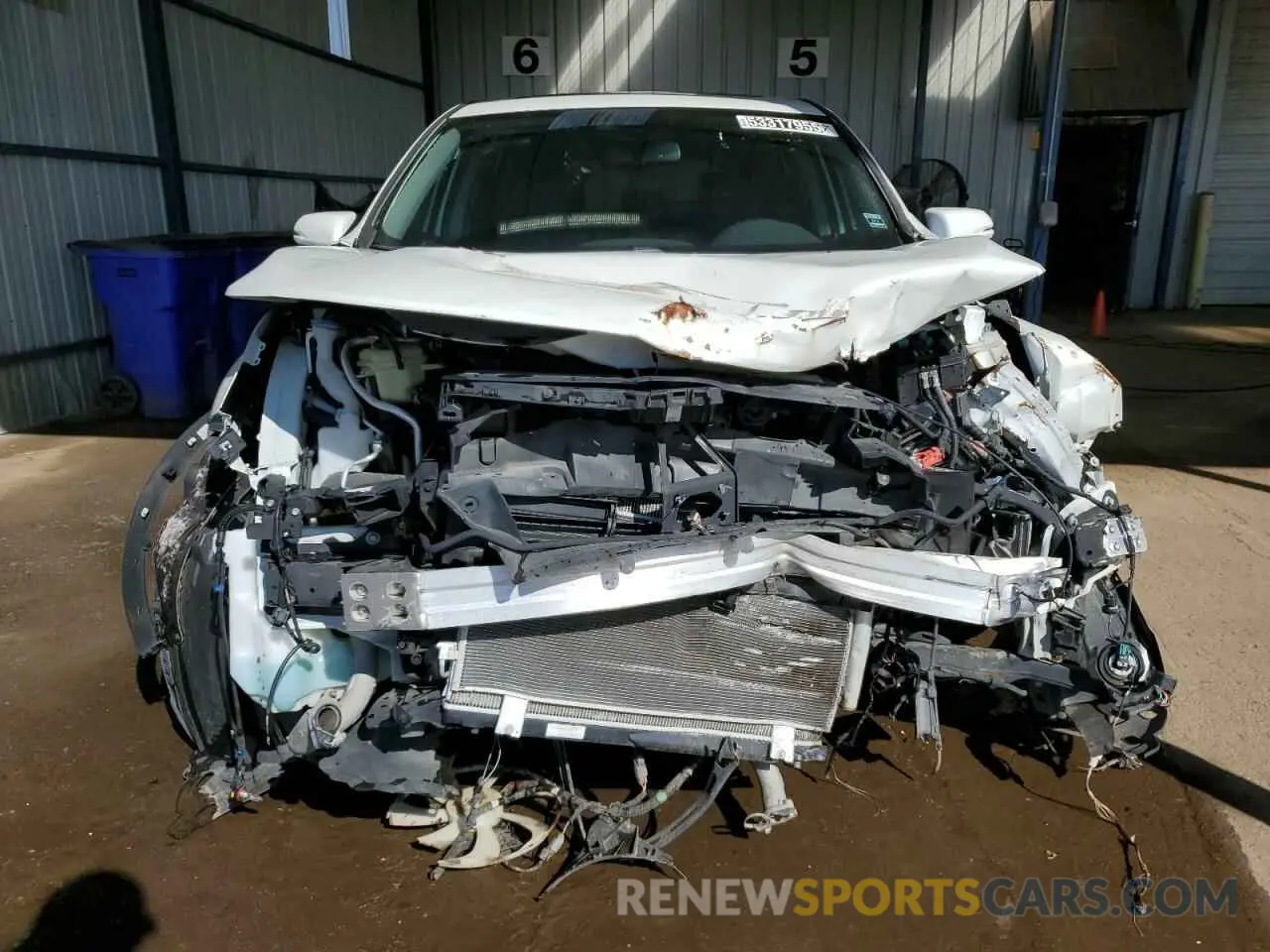 5 Photograph of a damaged car 7FARW2H86KE061891 HONDA CRV 2019
