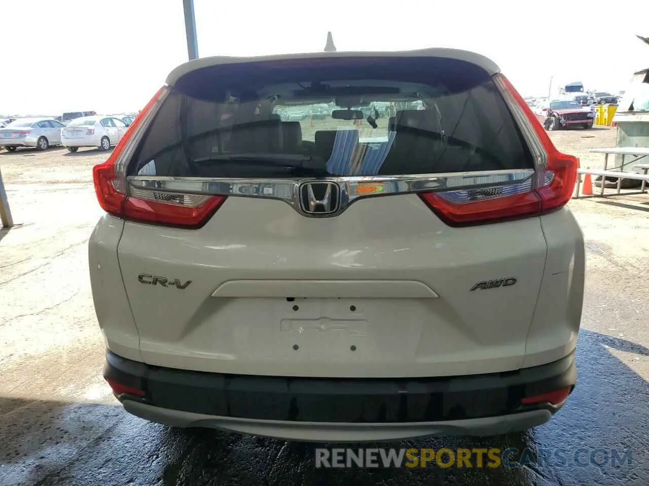 6 Photograph of a damaged car 7FARW2H86KE061891 HONDA CRV 2019
