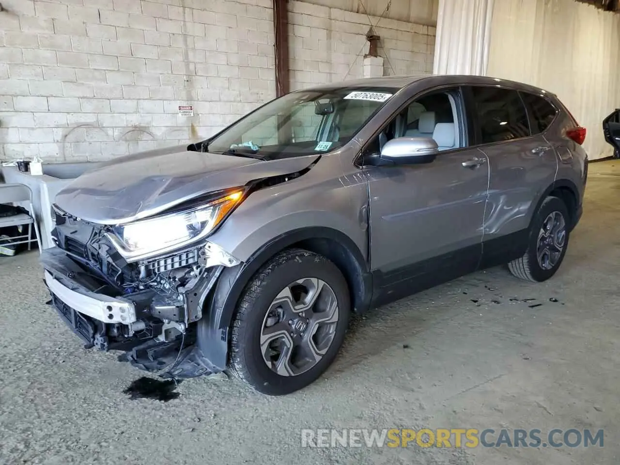1 Photograph of a damaged car 7FARW2H87KE018192 HONDA CRV 2019