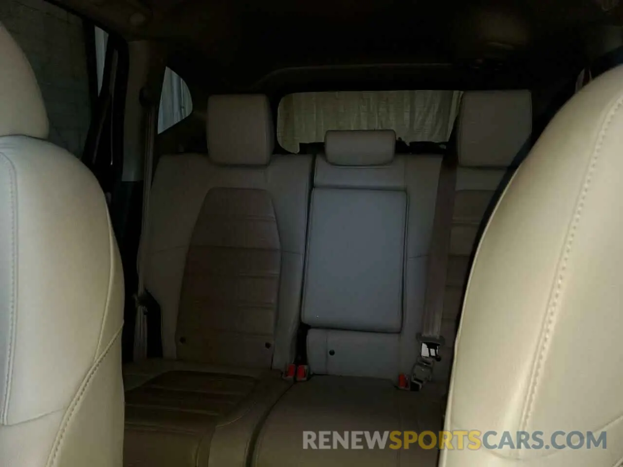 10 Photograph of a damaged car 7FARW2H87KE018192 HONDA CRV 2019