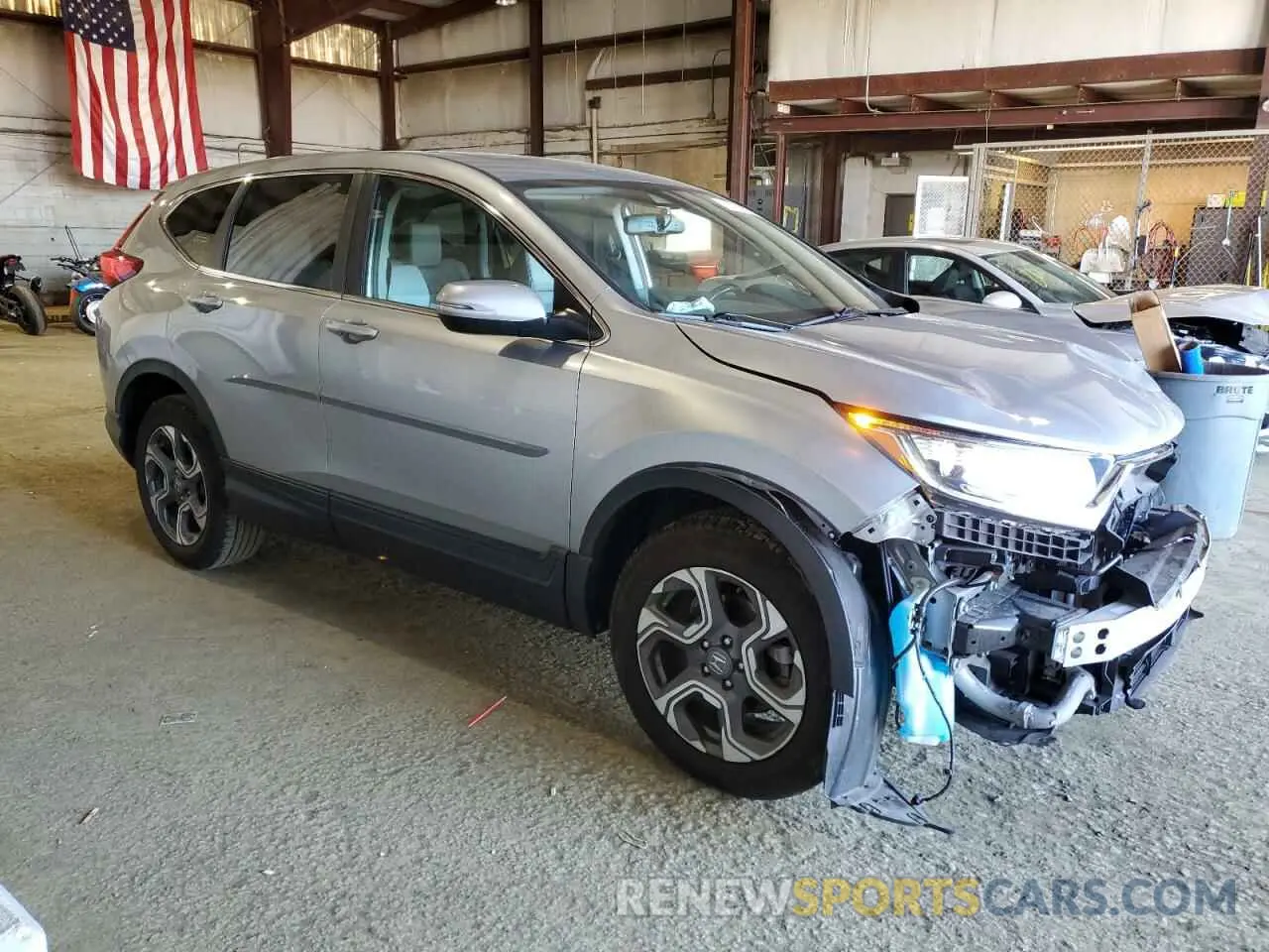 4 Photograph of a damaged car 7FARW2H87KE018192 HONDA CRV 2019