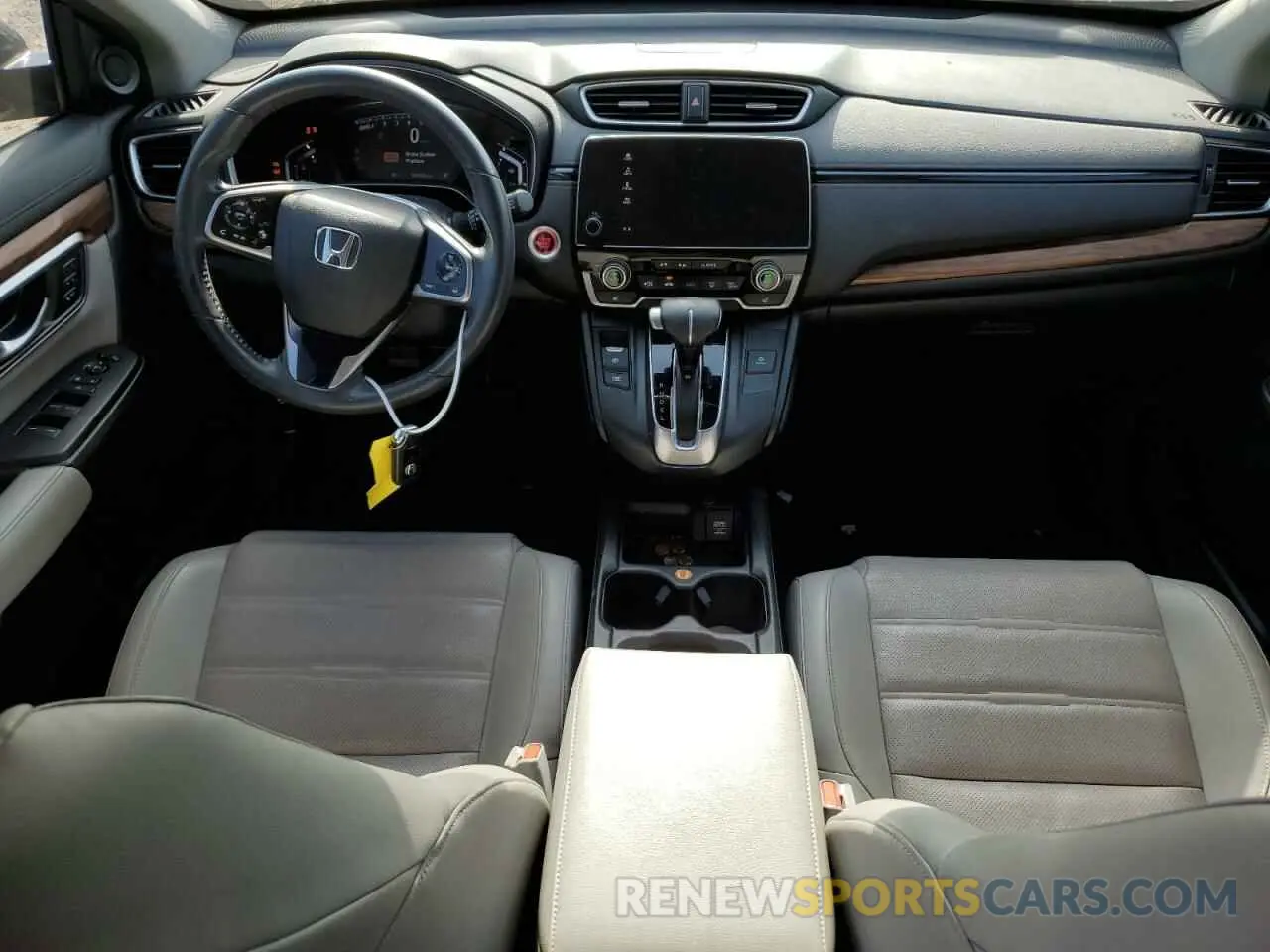 8 Photograph of a damaged car 7FARW2H87KE054139 HONDA CRV 2019