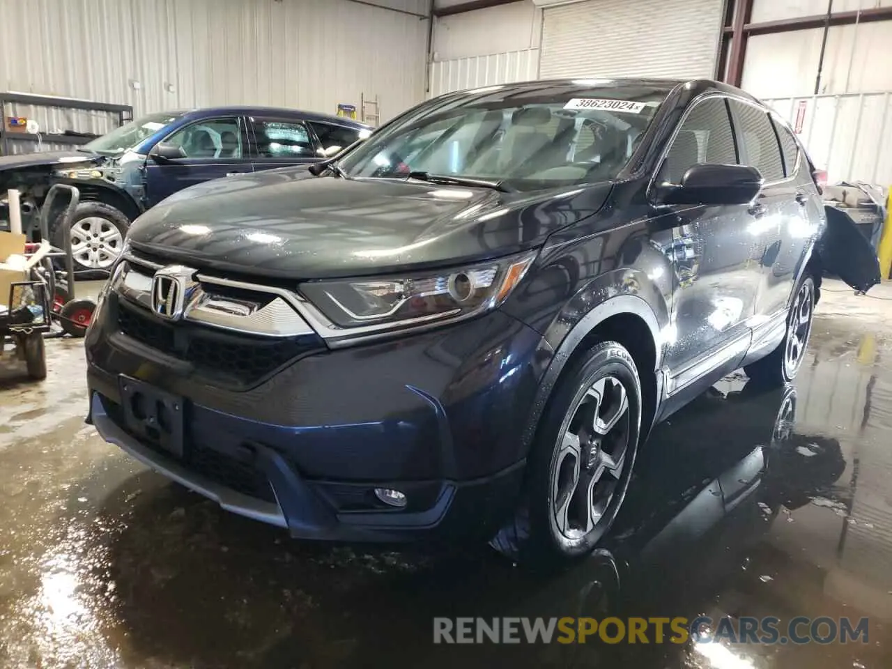 1 Photograph of a damaged car 7FARW2H8XKE017148 HONDA CRV 2019