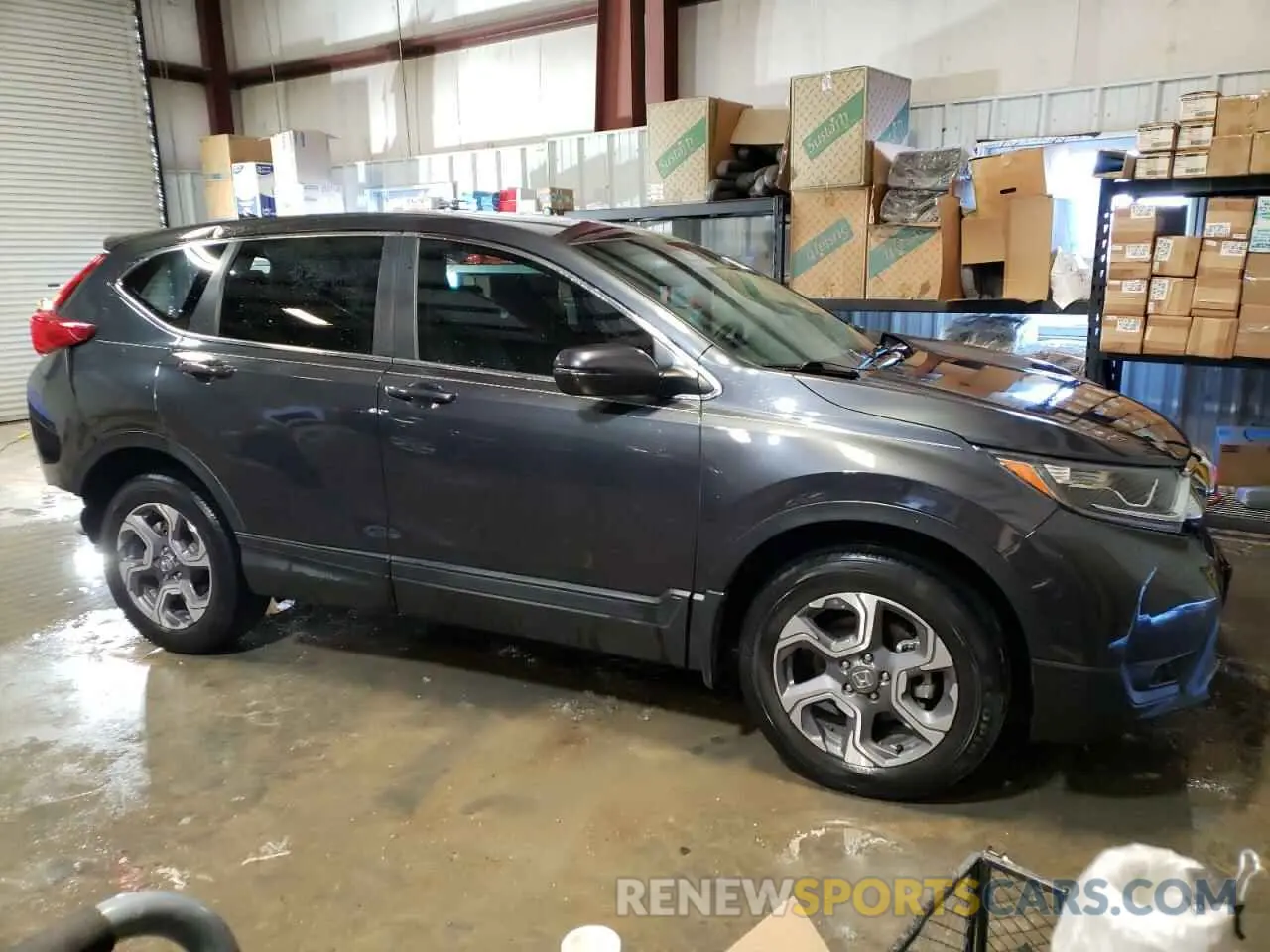 4 Photograph of a damaged car 7FARW2H8XKE017148 HONDA CRV 2019