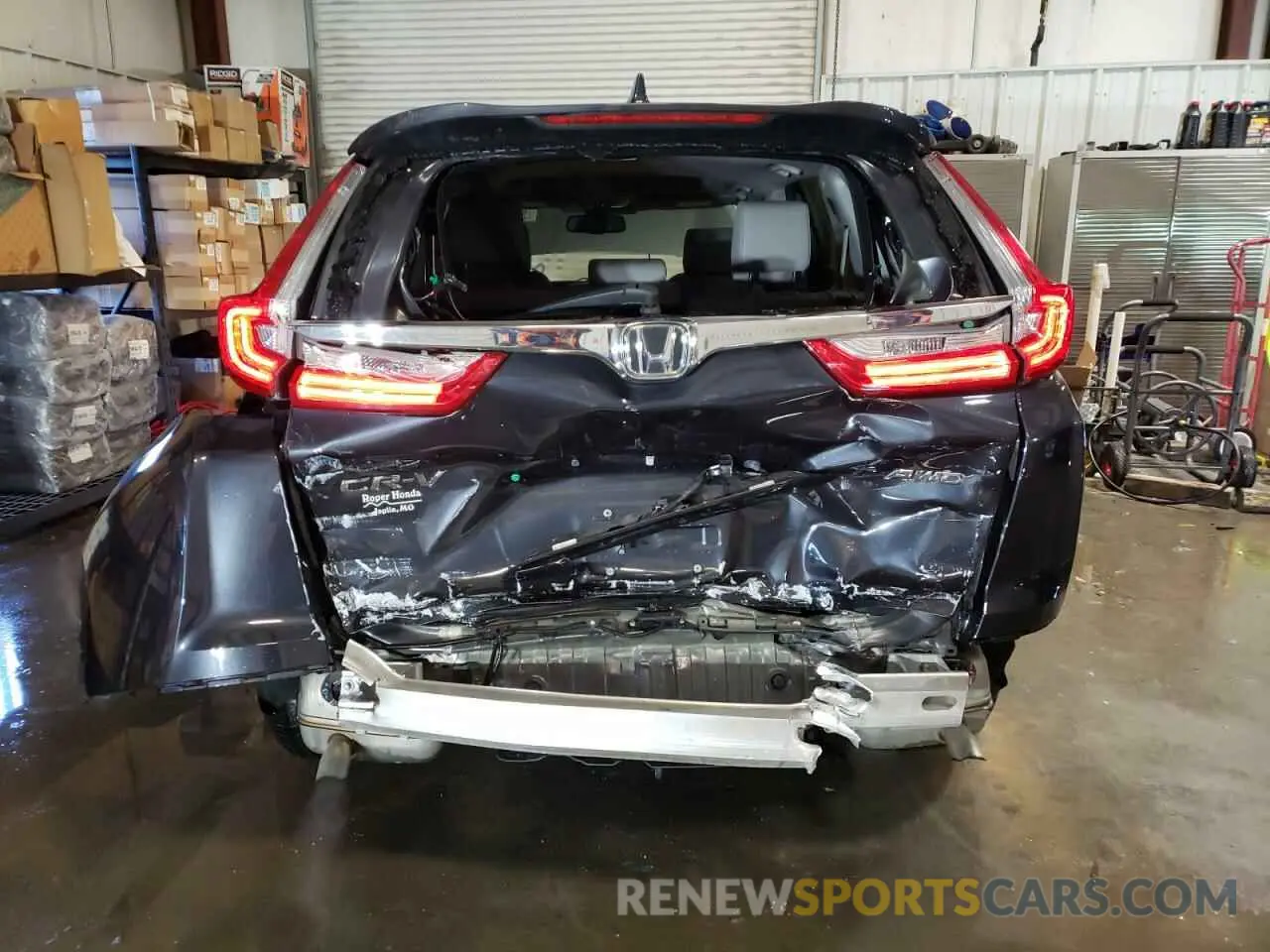 6 Photograph of a damaged car 7FARW2H8XKE017148 HONDA CRV 2019