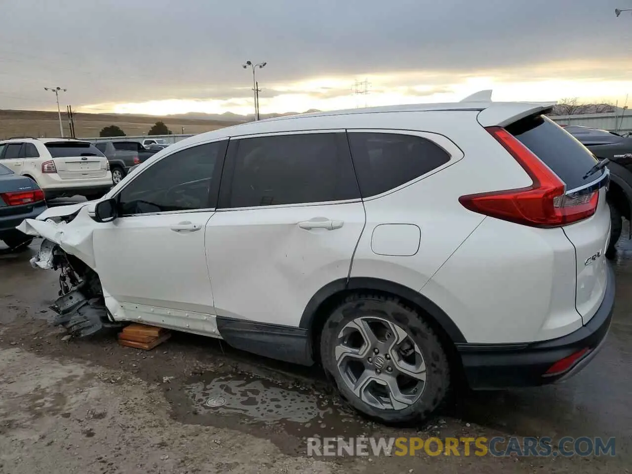 2 Photograph of a damaged car JHLRW2H80KX007748 HONDA CRV 2019