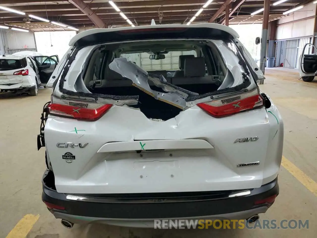 6 Photograph of a damaged car JHLRW2H94KX000102 HONDA CRV 2019