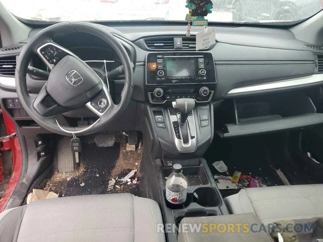 8 Photograph of a damaged car 2HKRW1H26LH406714 HONDA CRV 2020