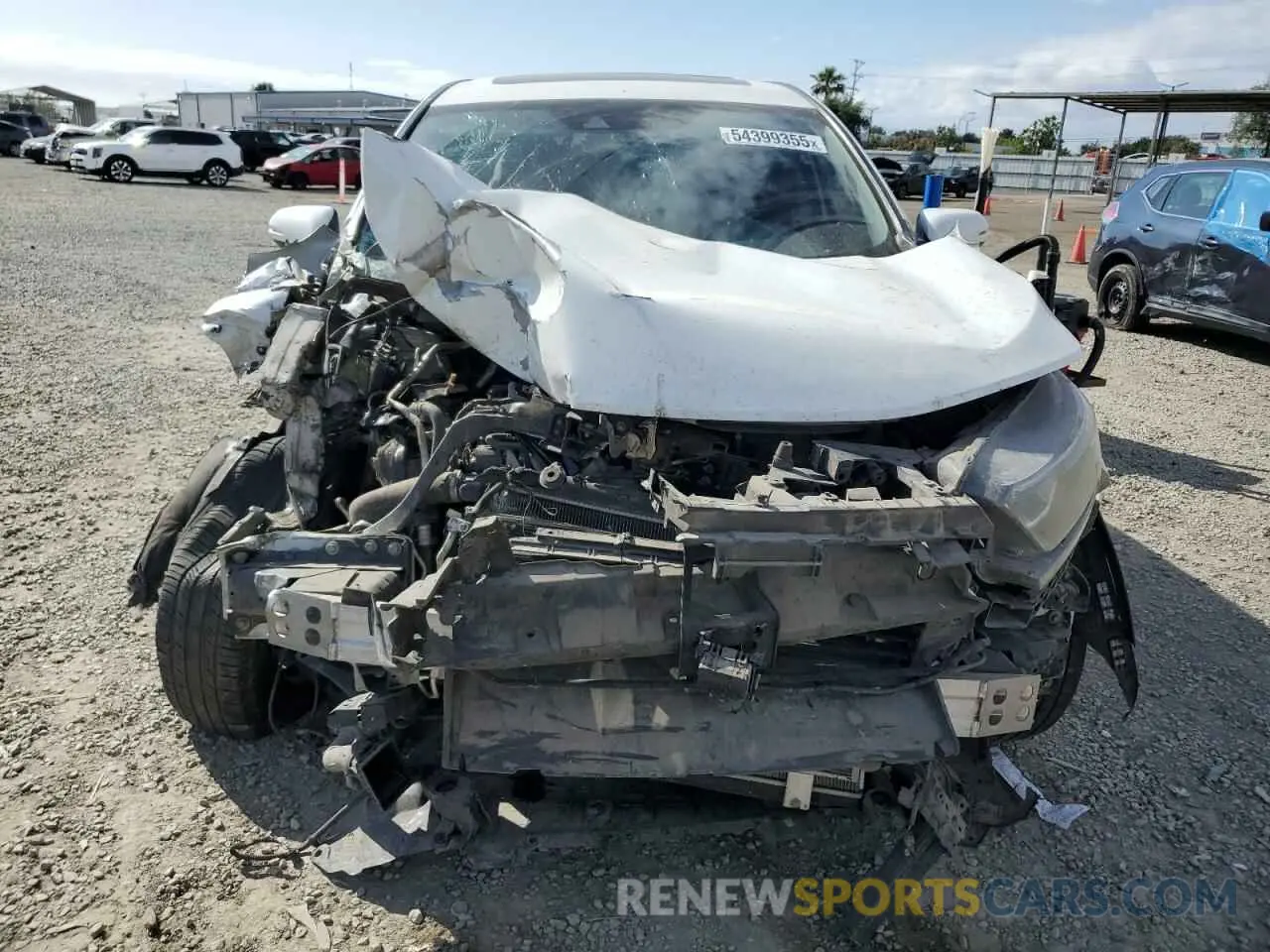 5 Photograph of a damaged car 2HKRW1H56LH428898 HONDA CRV 2020
