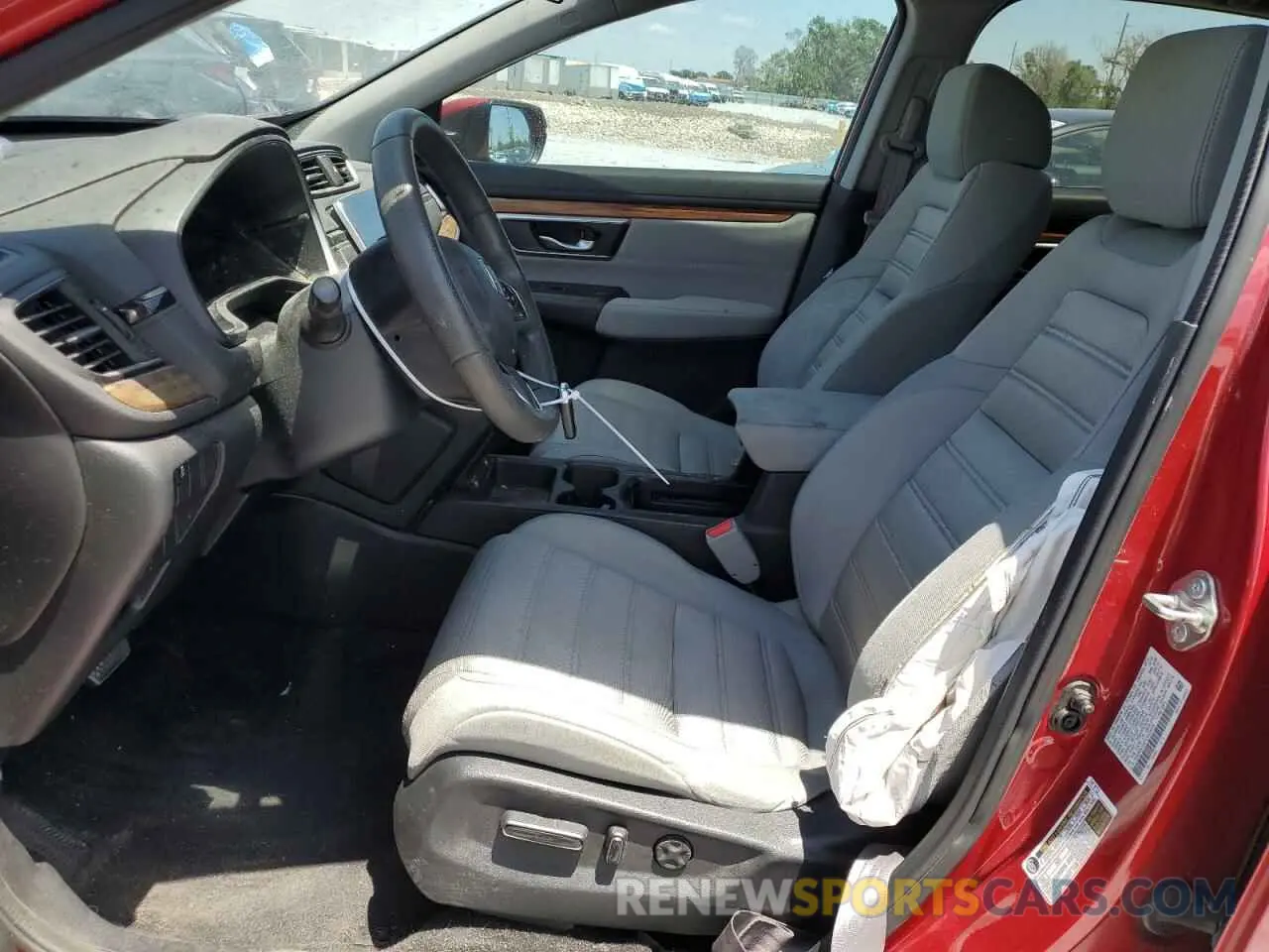 7 Photograph of a damaged car 2HKRW1H57LH404674 HONDA CRV 2020