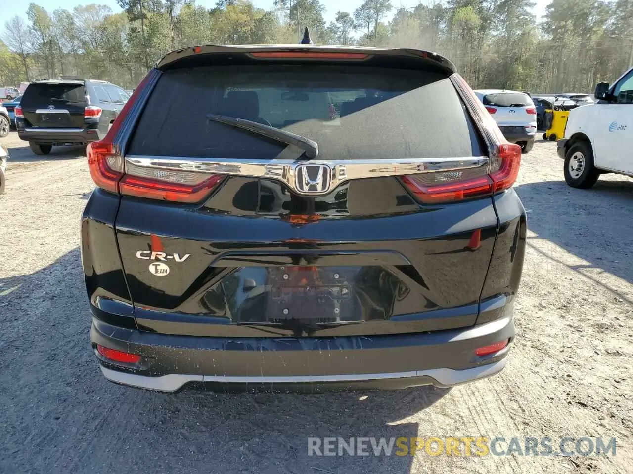 6 Photograph of a damaged car 2HKRW1H59LH407897 HONDA CRV 2020