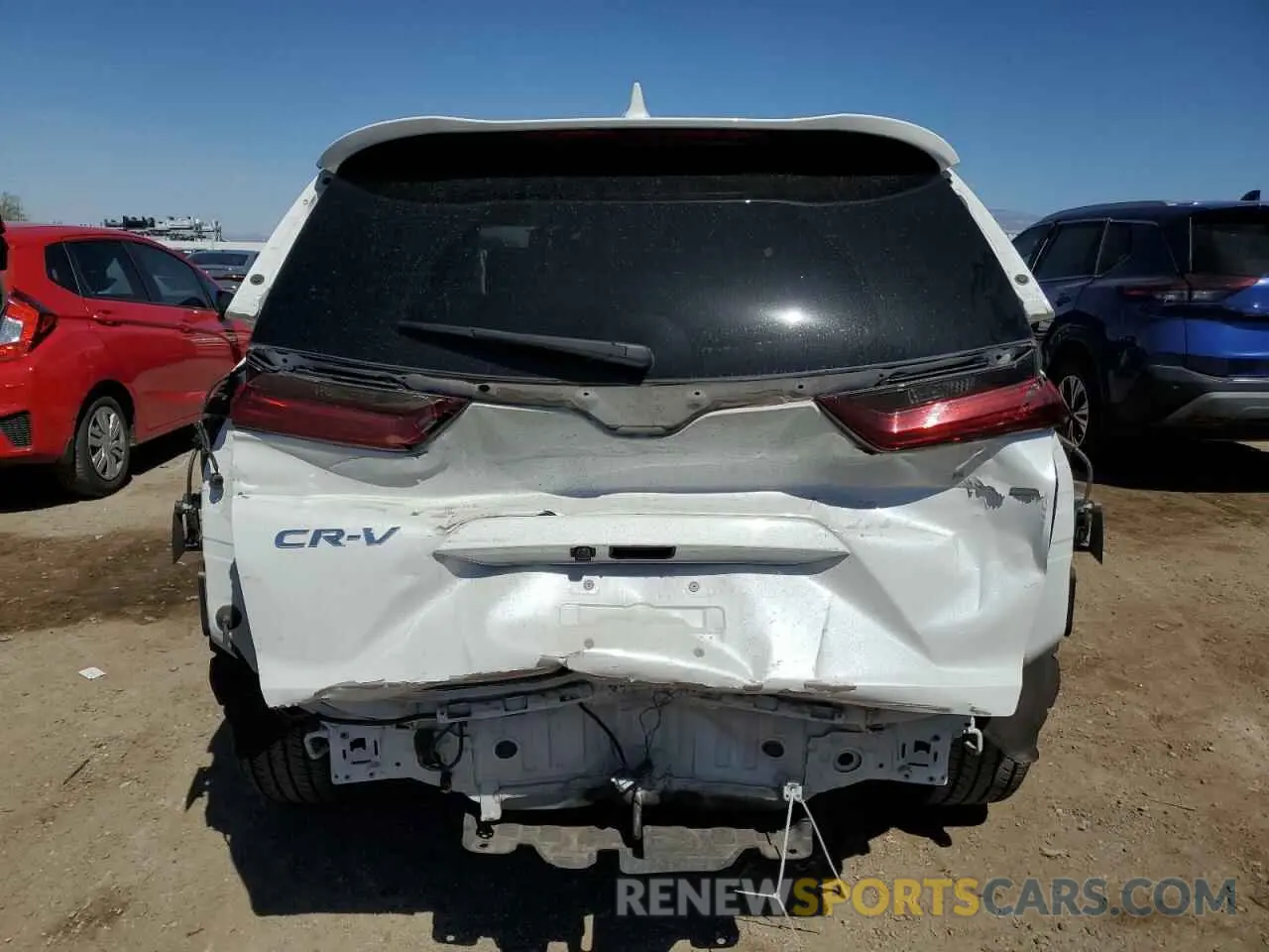 6 Photograph of a damaged car 2HKRW1H80LH416370 HONDA CRV 2020