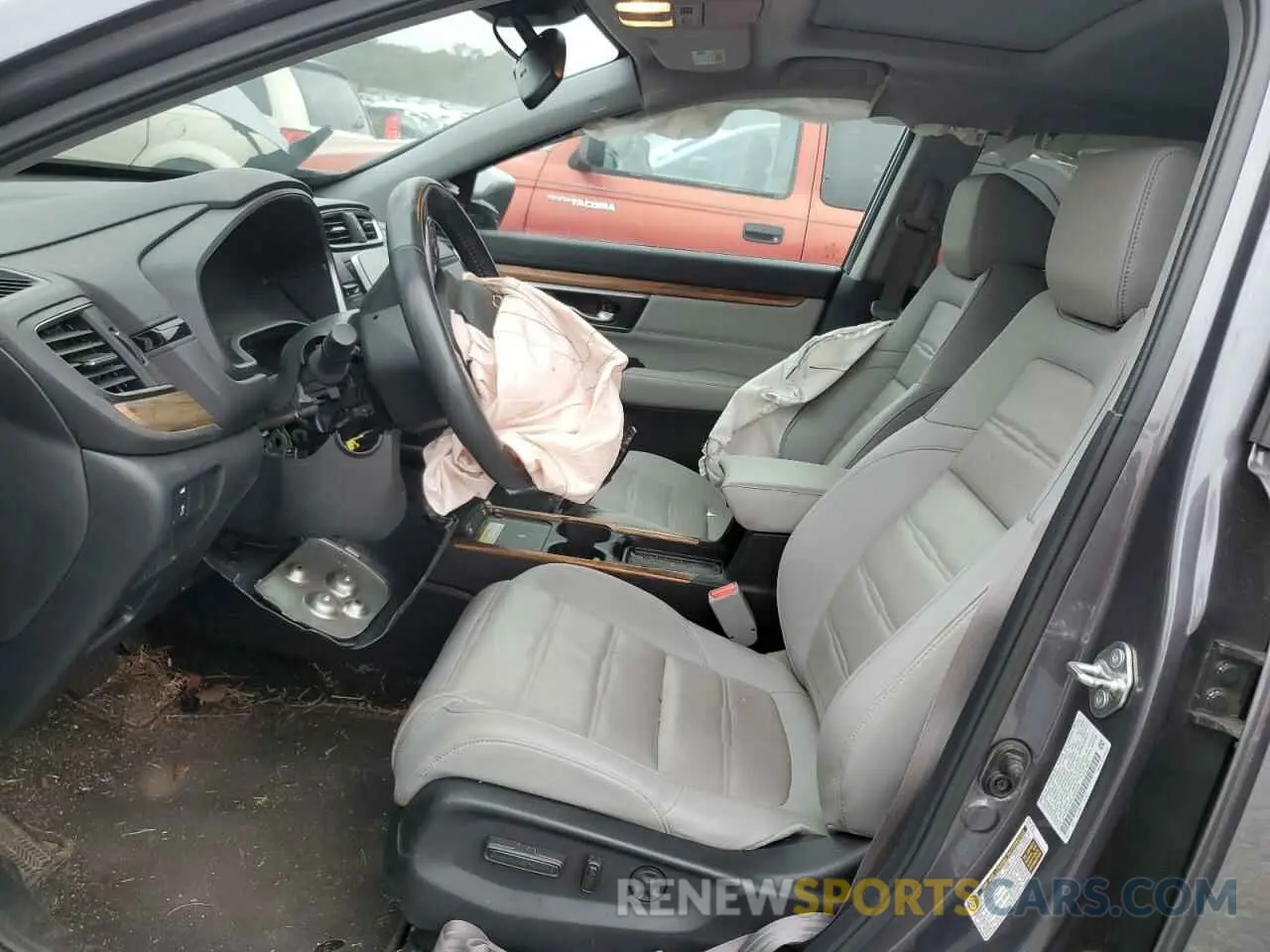 7 Photograph of a damaged car 2HKRW1H95LH402540 HONDA CRV 2020