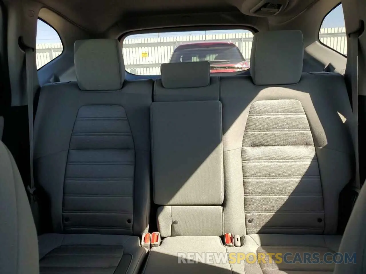 10 Photograph of a damaged car 2HKRW2H24LH610207 HONDA CRV 2020